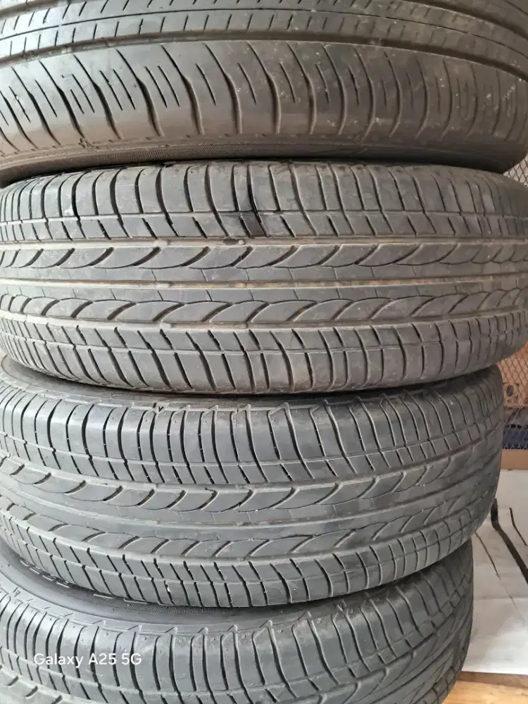 Ban Bekas layak pakai ukuran 185/70/r14/88s