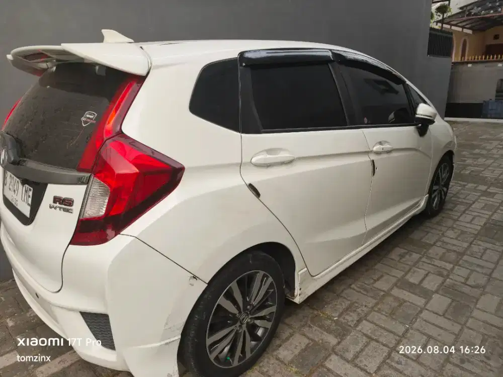 Jual Honda Jazz RS i-vtec { NEGO}