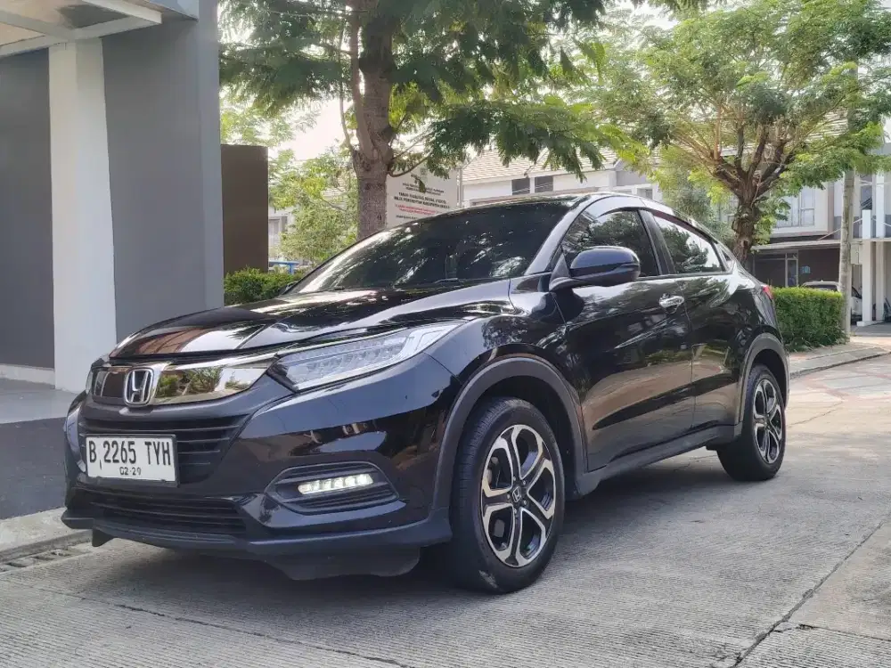 Honda HR-V SE (PLUS) CVT MATIC 2019 (NIK 2018)
