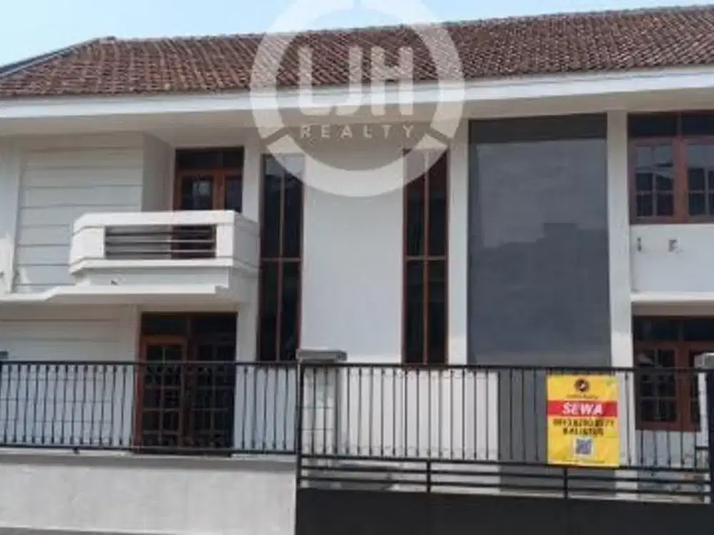 Rumah Disewakan di Janur Indah Kelapa Gading Jakarta Utara Lokasi Strategis