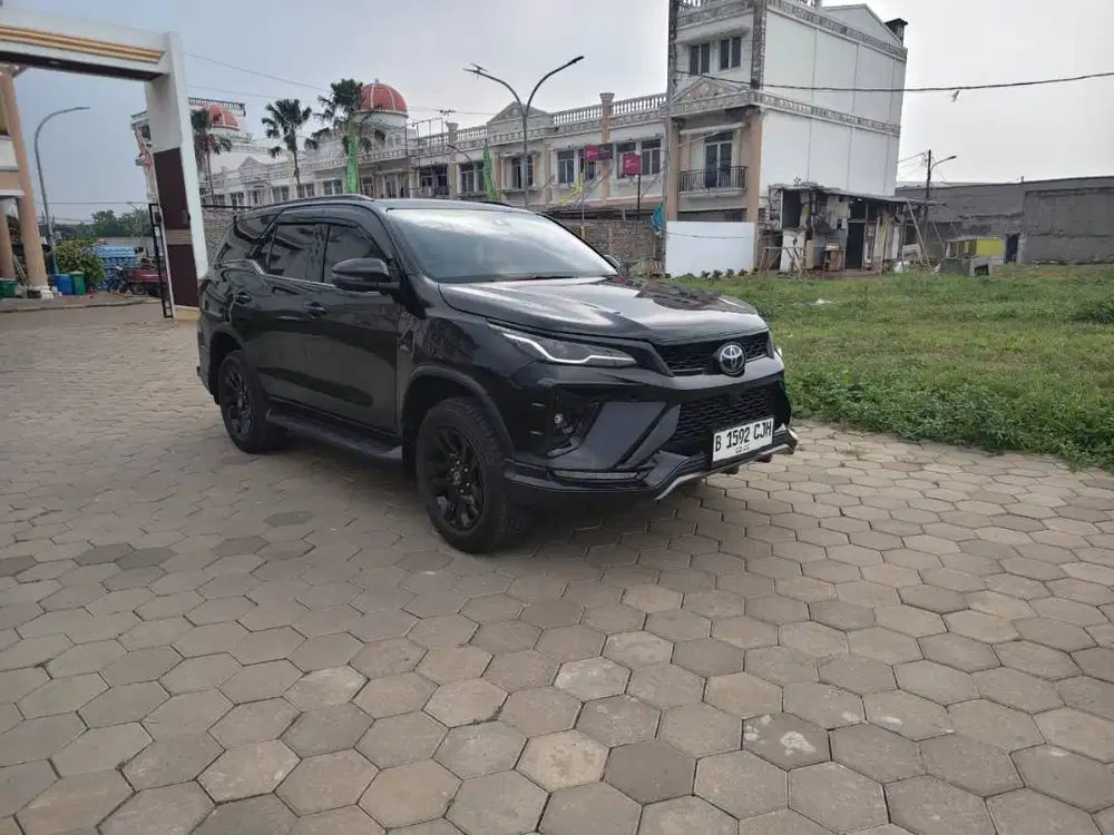 fortuner legender GR 2025