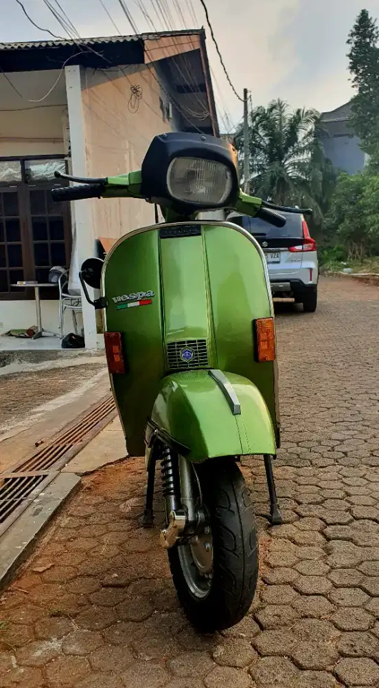 Vespa PX P150X 1982 lime green (rare)