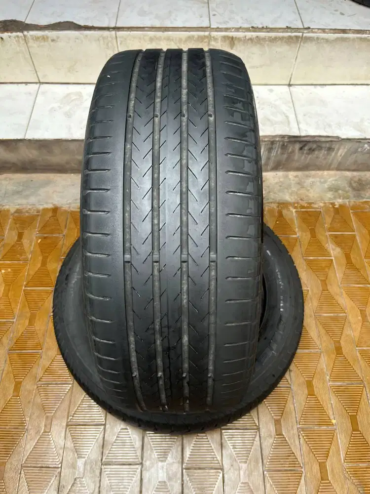 Ban Continental Eco Contact 6 Q 235 45 r19 1Pcs