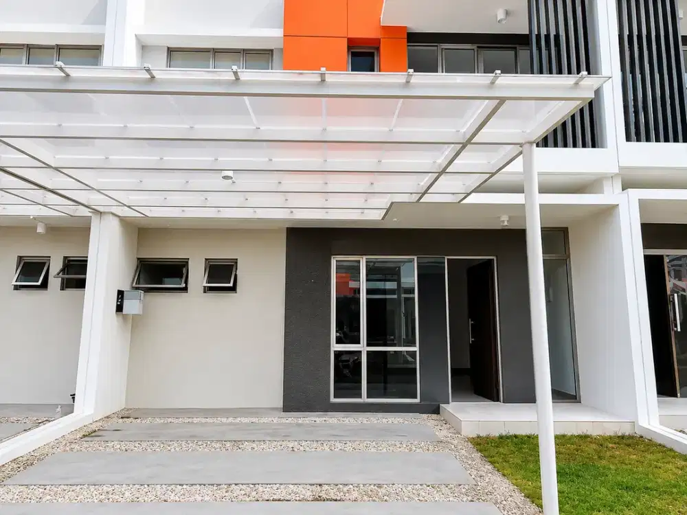Rumah Springlake PIK 2 2Lantai 8x12,5 100m2 3KT Tahap 1 Siap Huni
