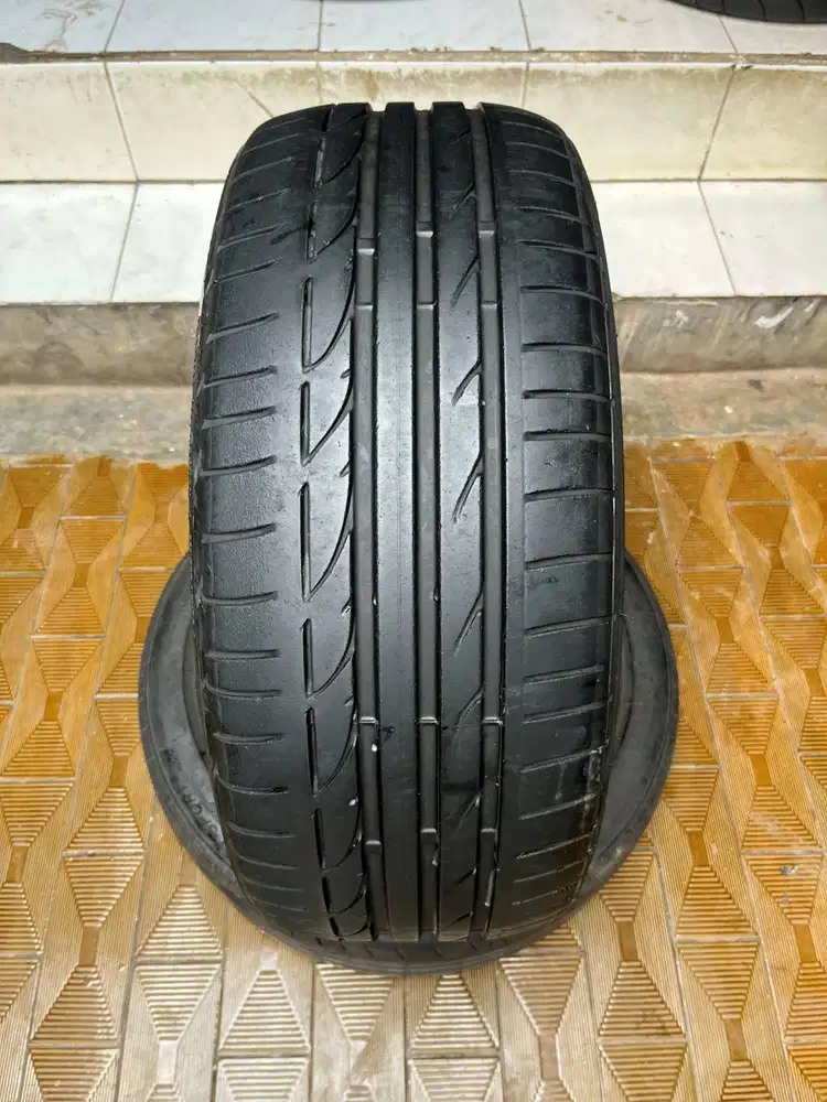 Ban Bridgestone Potenza S001 RFT 225 40 r19 1Pcs