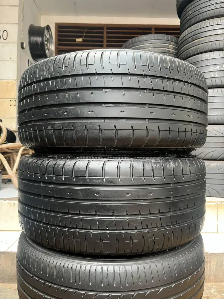Ban Accelera PHI R 255 35 r20 2Pcs