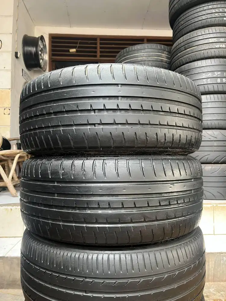 Ban Accelera PHI 235 35 r20 2Pcs