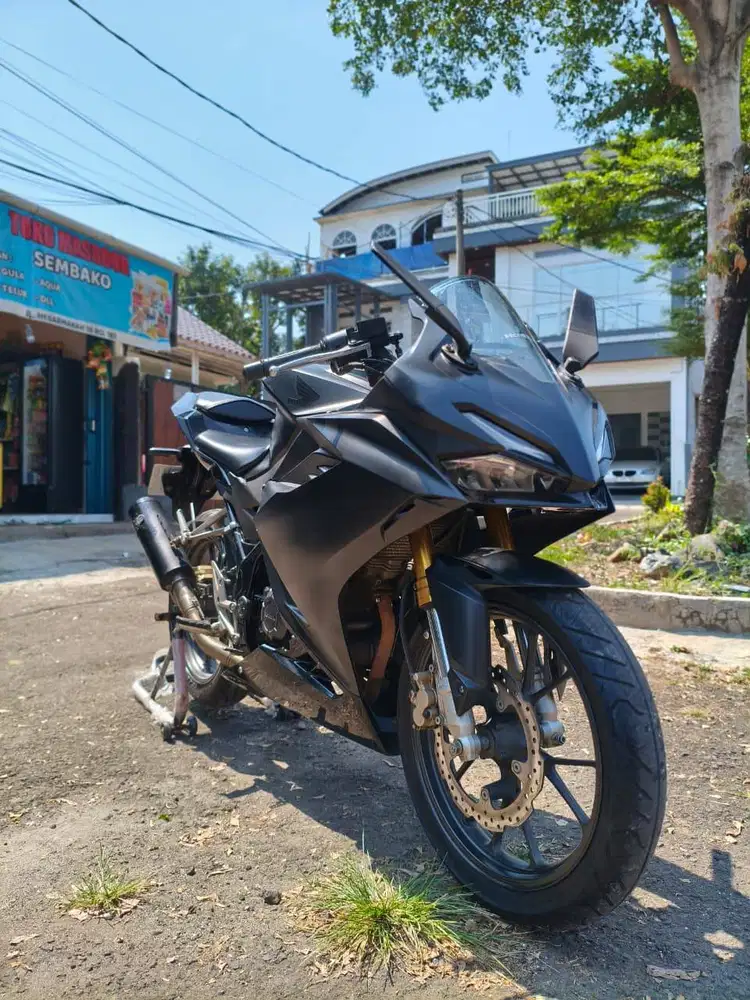 Honda CBR 150R 2022 Mulus Plat F Pajak Hidup