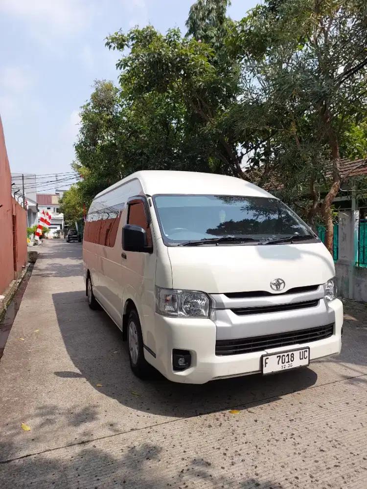 Toyota Haice commuter tahun 2025 seperti baru