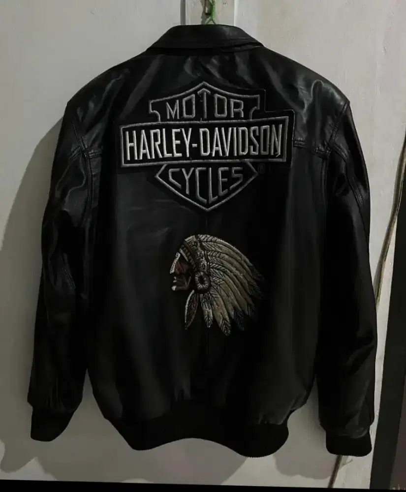 Jaket kulit size M..HARLEY DAVIDSON