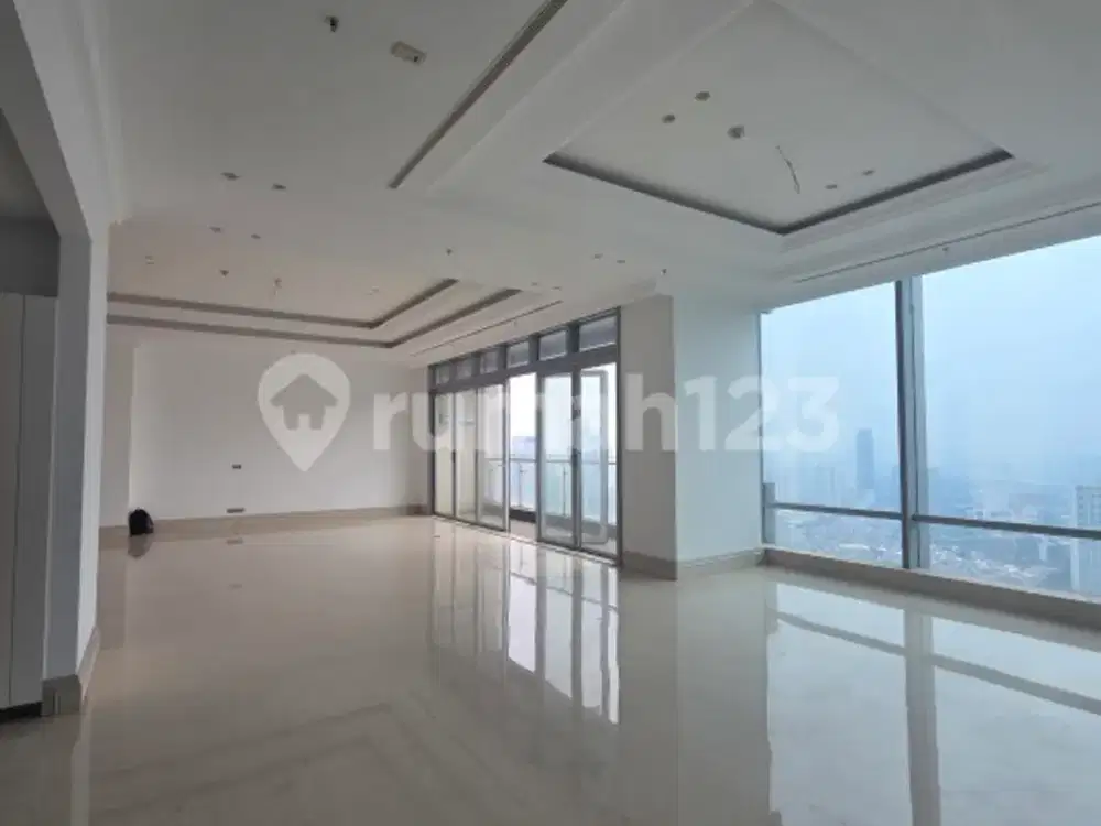 Kesempatan langka! Hunian stylish dengan harga istimewa Aparterment Rafles Residence type 4 Bedroom !!