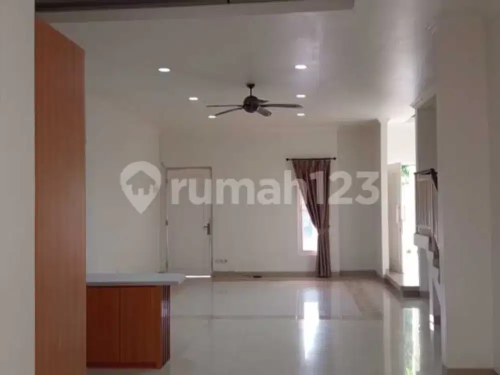 Disewakan Rumah di Lebak Bulus, Jakarta Selatan