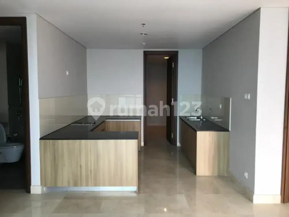 Disewakan 3 BR Apartemen The Windsor, Jakarta Barat