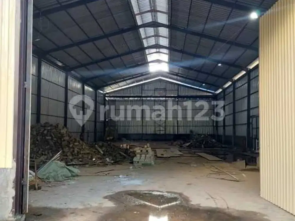 Disewakn Gudang Arjuna Kebon Jeruk, Luas 814 M²