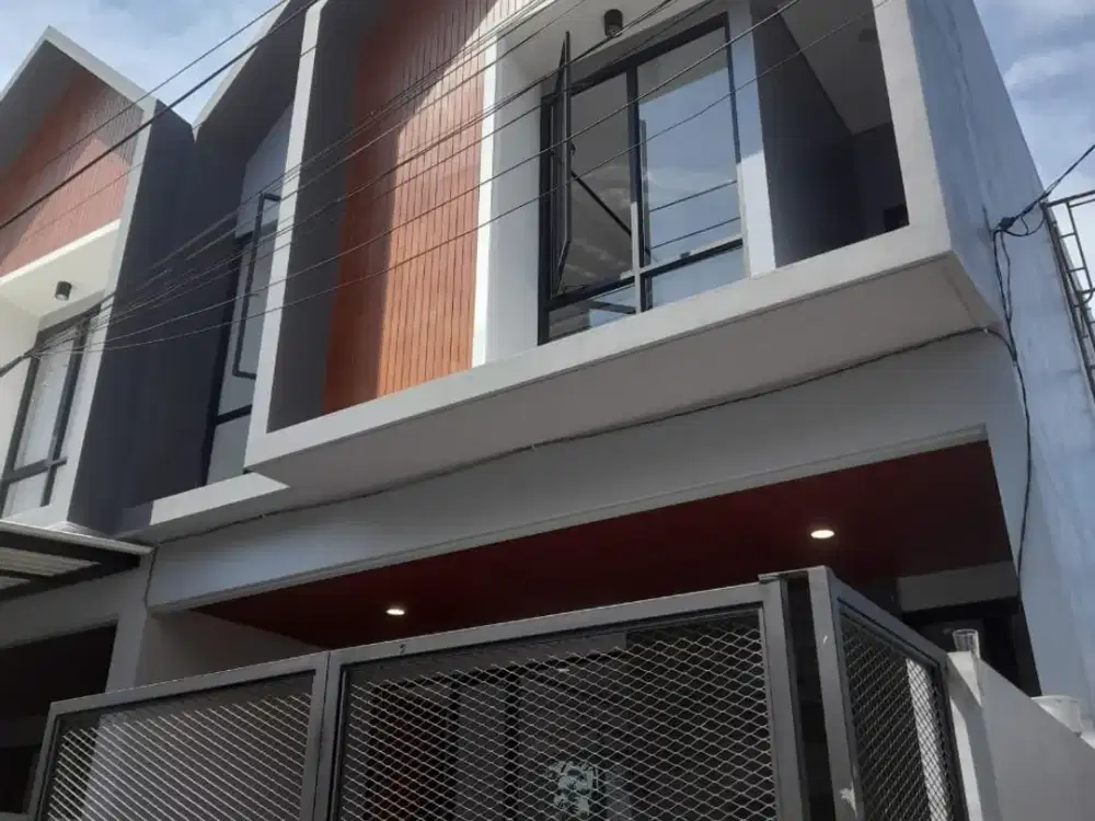 Sisa 1 Unit, Dijual Rumah Baru Gress di Manyar, dekat MERR dan Kampus UNAIR