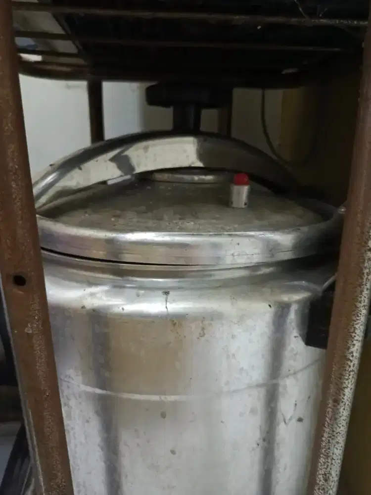 Panci Presto Aluminium Besar Bekas Masih Layak Pakai