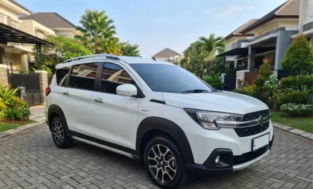 2022 XL 7 Tipe Beta Automatic Putih Favorit Odo 20 rb an Siap Pakai