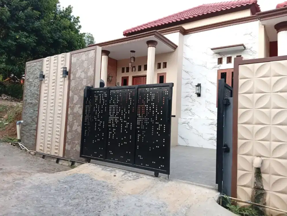 RUMAH ISTIMEWA SIAP HUNI SHM READY DI MANGUNSARI