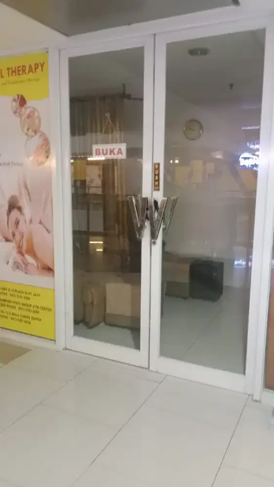 di butuhkan karyawan, untuk mall slipi jaya, natural trappy