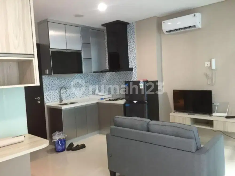 Apartemen  Furnished jual rugi harga menarik do Alam Sutera Brooklyn