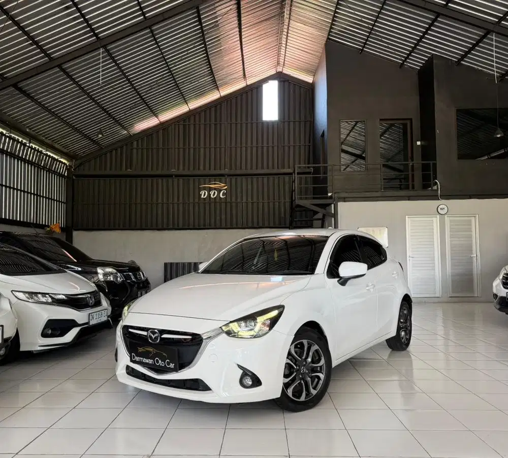 Mazda 2 R Skyactiv 2015