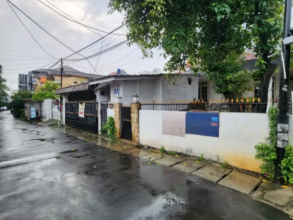 Dijual Rumah di Kebayoran Baru Jakarta Selatan