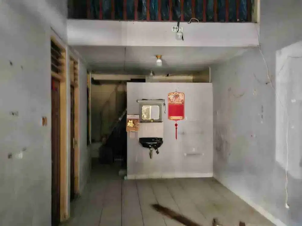Dijual Rumah Standar Hitung Tanah di Belakang Mal Kelapa Gading