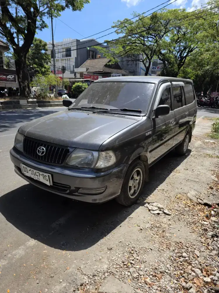 Toyota Kijang LSX T.2000