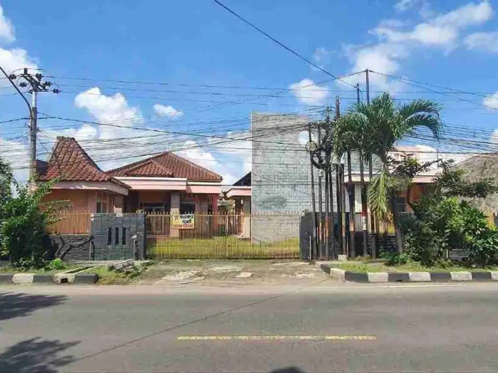 Di jual cepat  rumah cantik Siap Huni  di Boulevard Citra Grand