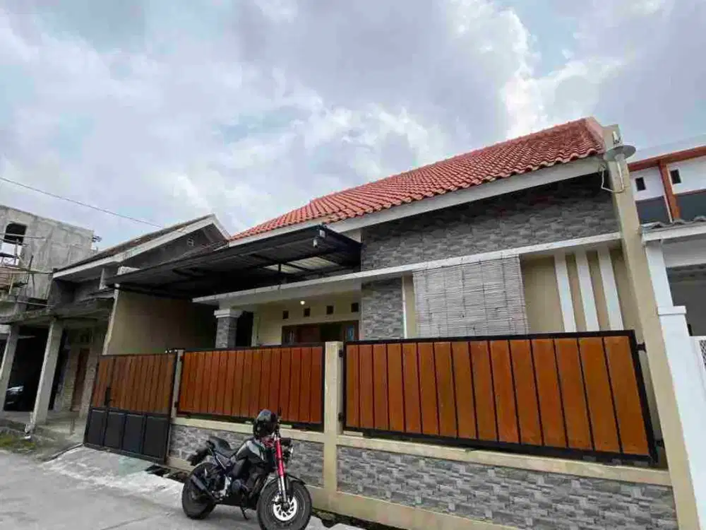 Kontrakqn Rumah Modern Terawat Siap Pakai