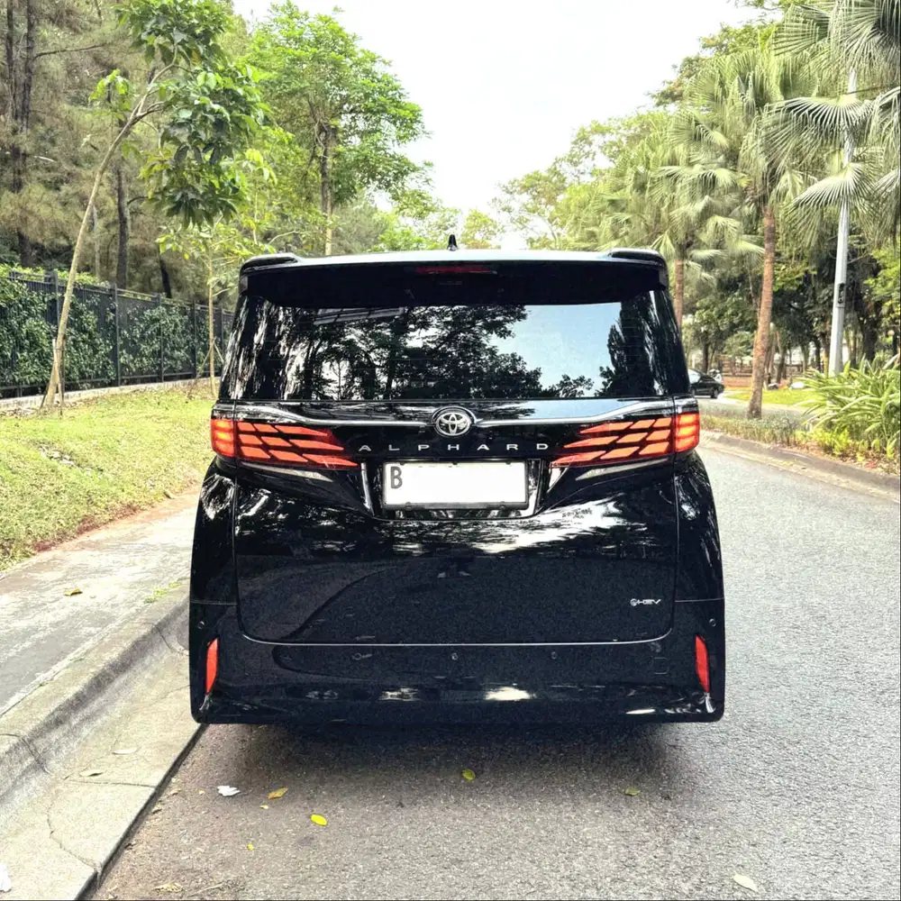 [Km27RB] Toyota Alphard 2.5 HEV Hybrid 2024 Hitam Reg 2025