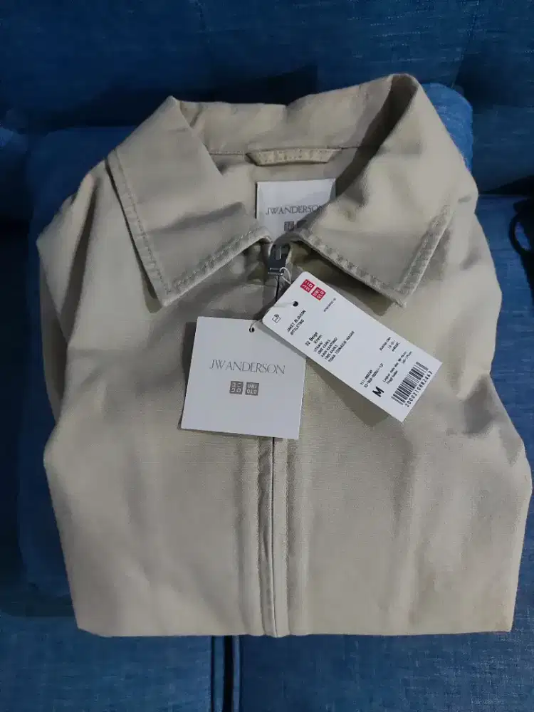 UNIQLO JAKET NEW