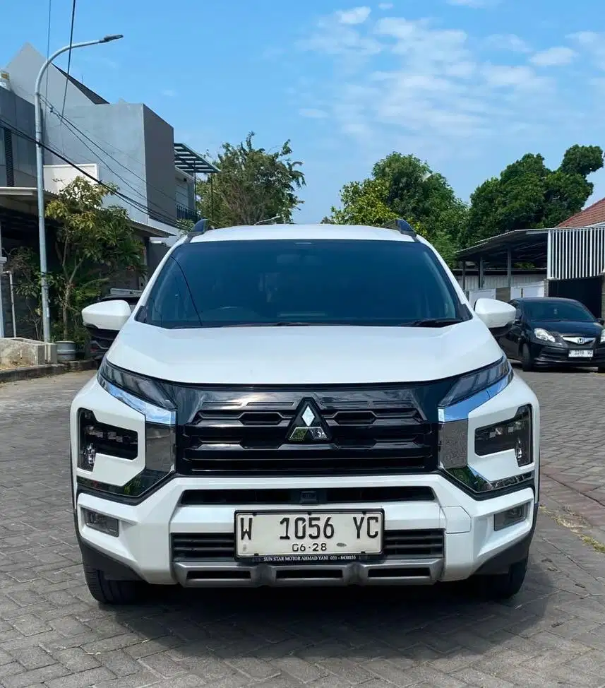 LOW KM 30rb - MITSUBISHI XPANDER CROSS 1.5 PREMIUM 2023 MATIC DP MINIM