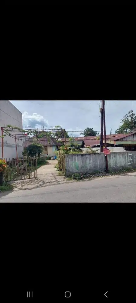 Tanah + Bangunan Tua