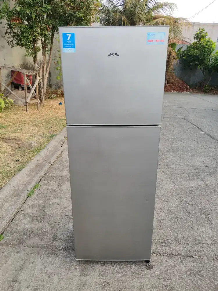 Kulkas aqua 2 pintu normal semua mulus, rak Komplit