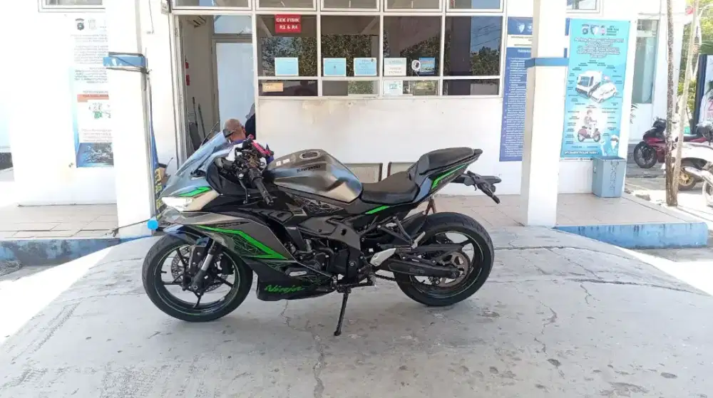 KAWASAKI NINZA ZX 25 RR SPECIAL EDITION