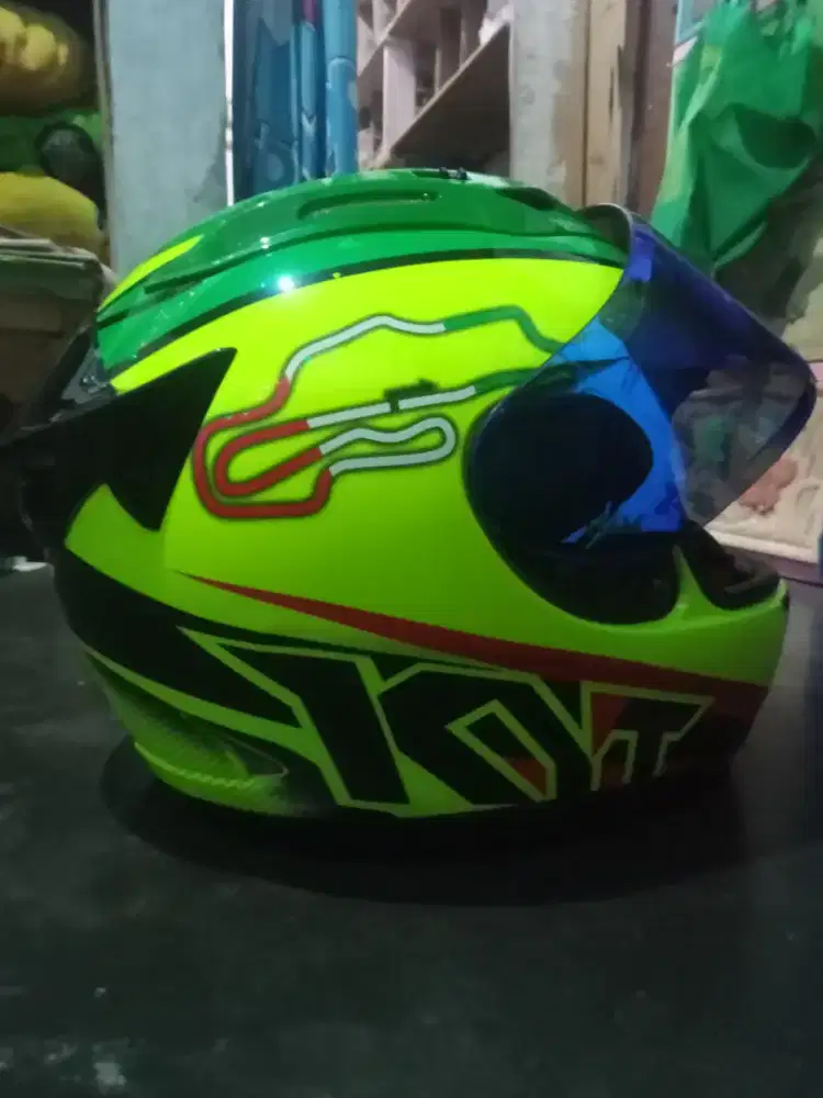 di jual helm kyt