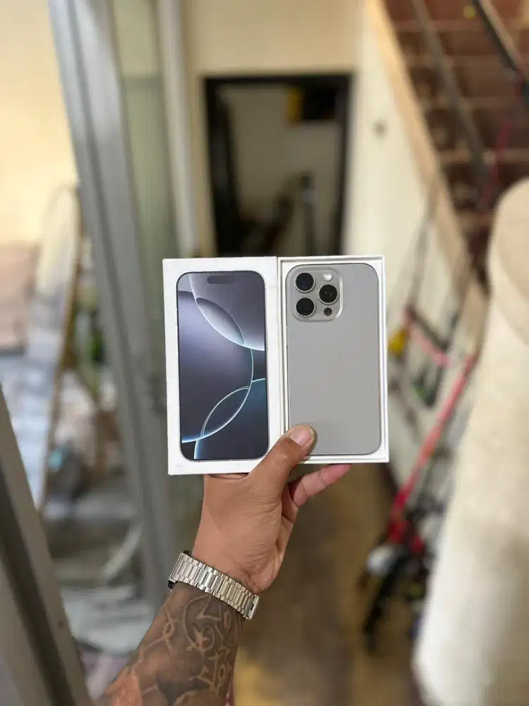 iphone 16 pro 128GB iBox