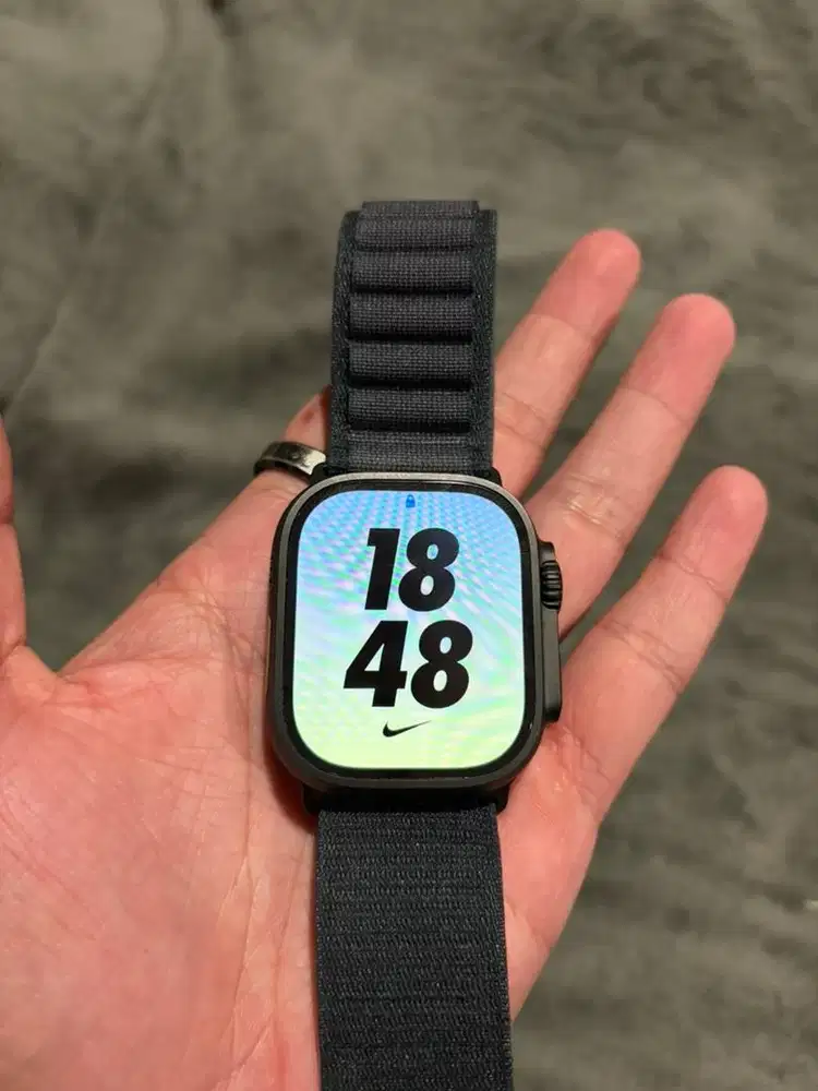 apple watch Ultra series 3 black titanium