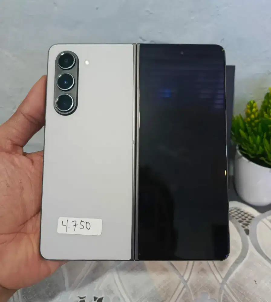 SAMSUNG Z FLIP 6 5G RAM 12/256GB ORIGINAL SEIN MULUS NORMAL FULLSHET