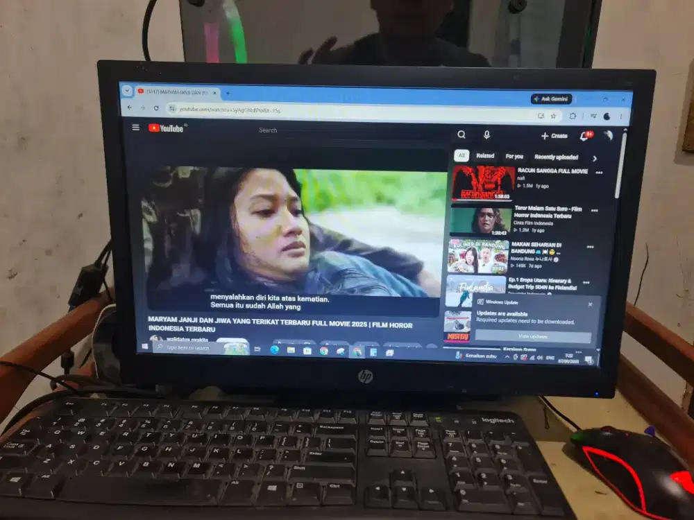 2 buah minitor 19 inch