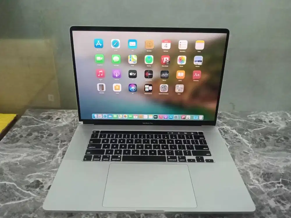MACBOOK PRO 2019  TOUCHBAR  CORE I7 Ram 16gb Layar 16inch N-WJ