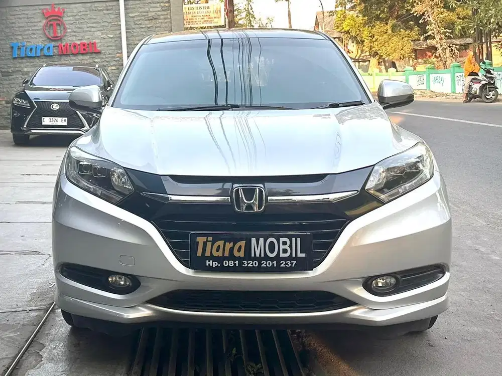 Honda HRV 1.8 RS Prestige Automatic Th 2015