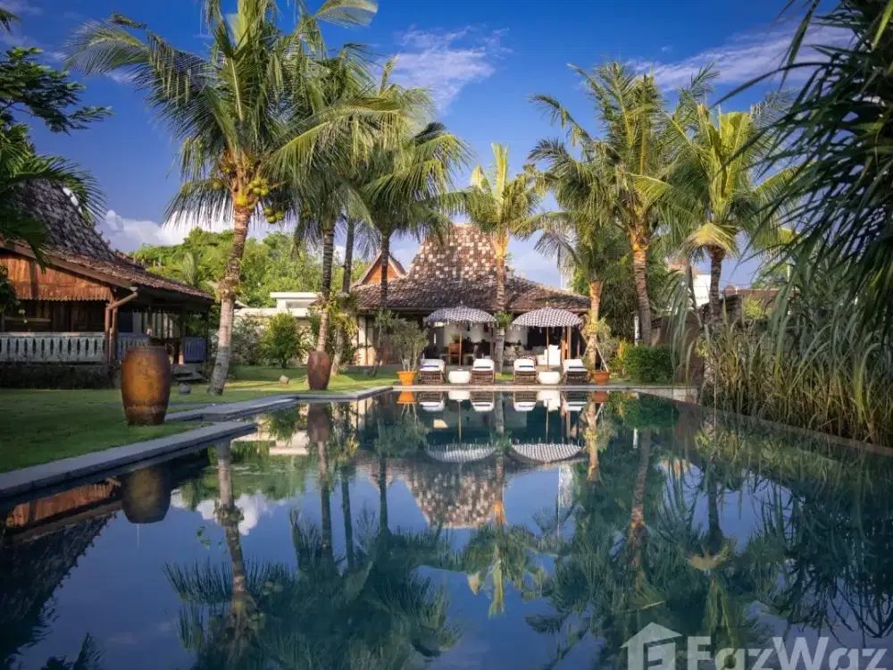 6 Bedroom Villa for sale in Kerobokan, Bali