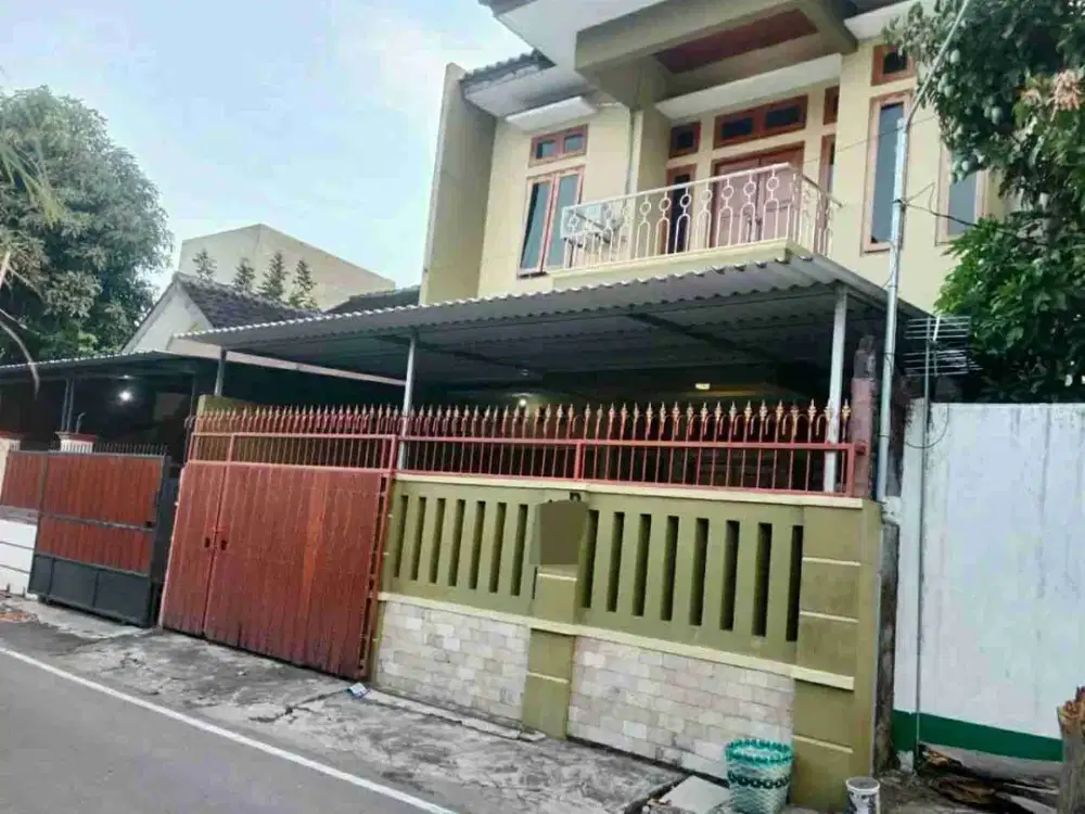Rumah Cakep 2 Lantai Strategis Solo Kota Dekat Manahan