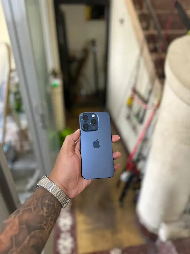 iphone 15 pro 256Gb inter