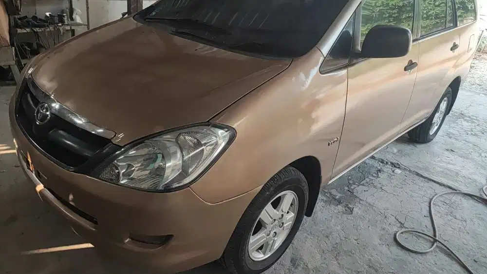 Toyota Kijang Innova 2.0 G 2006 Bensin