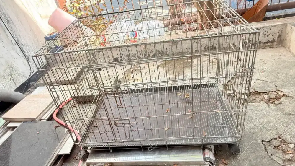 Kandang hewan merk paws n tail second uk 90 x 56 x 60 cm ( 2 pintu )