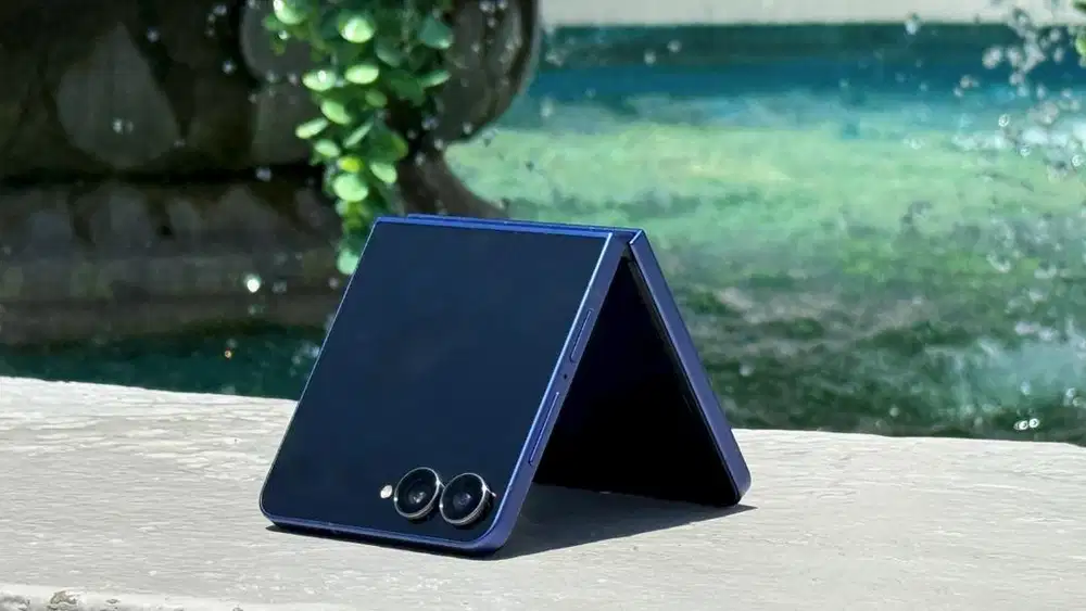 Samsung Z Flip 7 Blue 256GB