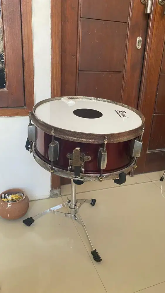 Snare drum dan floor drum